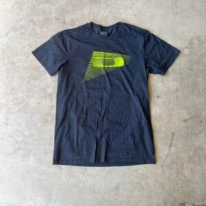 Oakley Regular Fit Graphic Tee mens size M